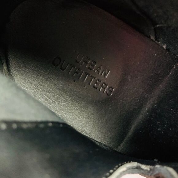 Urban Outfitters- Women’s Dindle Suede Maude Ankle Boots Black, Size 8 - Picture 6 of 12